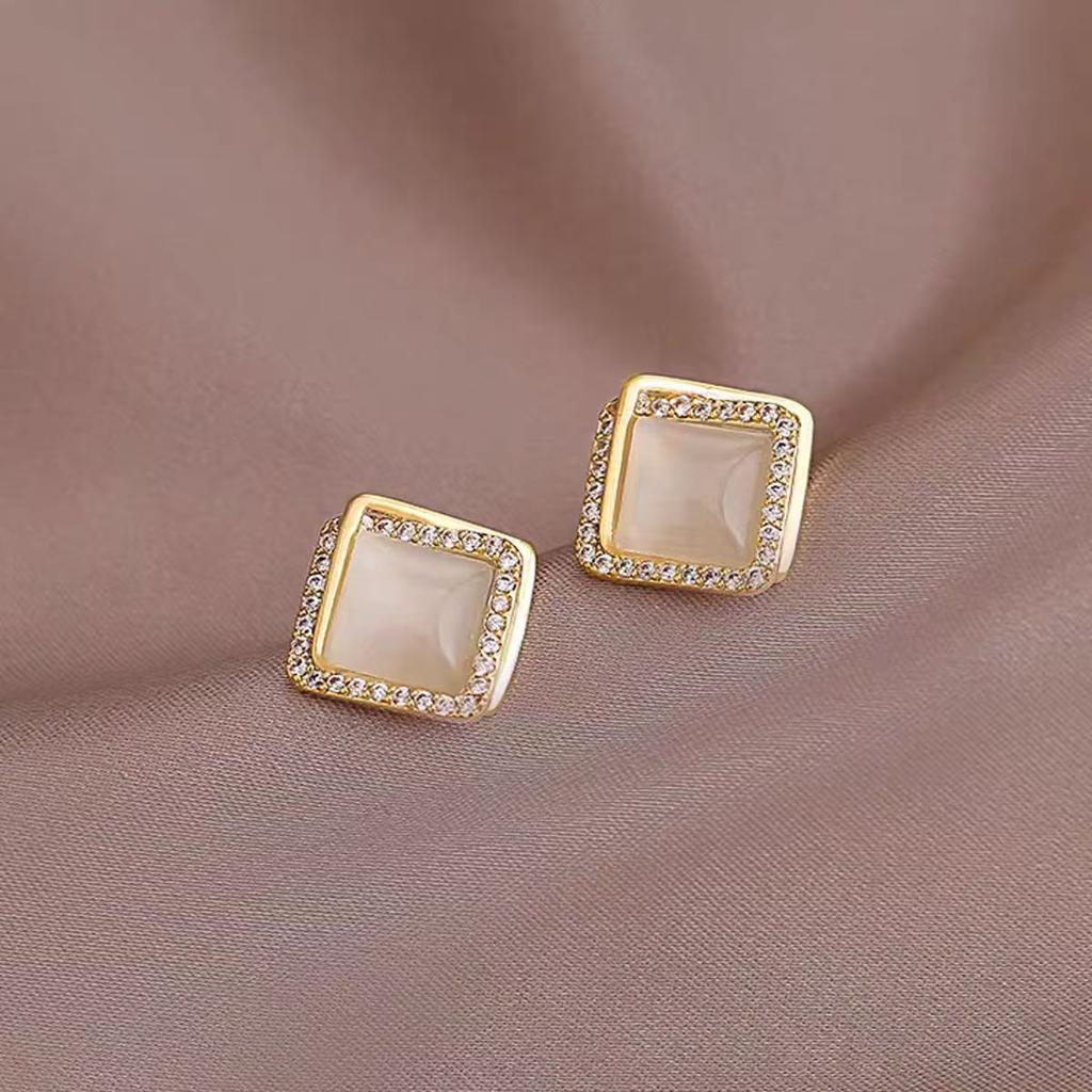 Diamond-set Love Opal Stud Earrings Design High-end Summer Earrings Niche Light Luxury High-end Versatile Earrings Jewelry