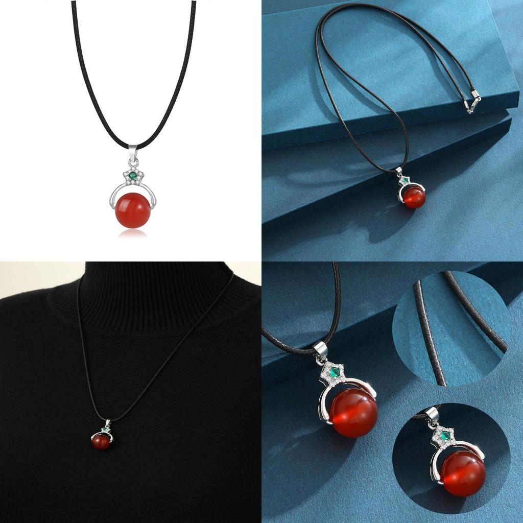 Elegant, exklusivt halsband i svart läder med vaxrep för jadehänge och zirkoniumberlock