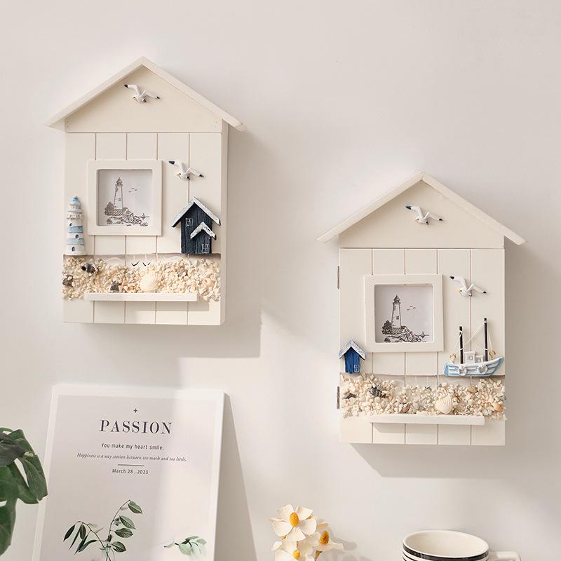 Coastal Seabird Lighthouse Wall-Mounted Key Cabinet