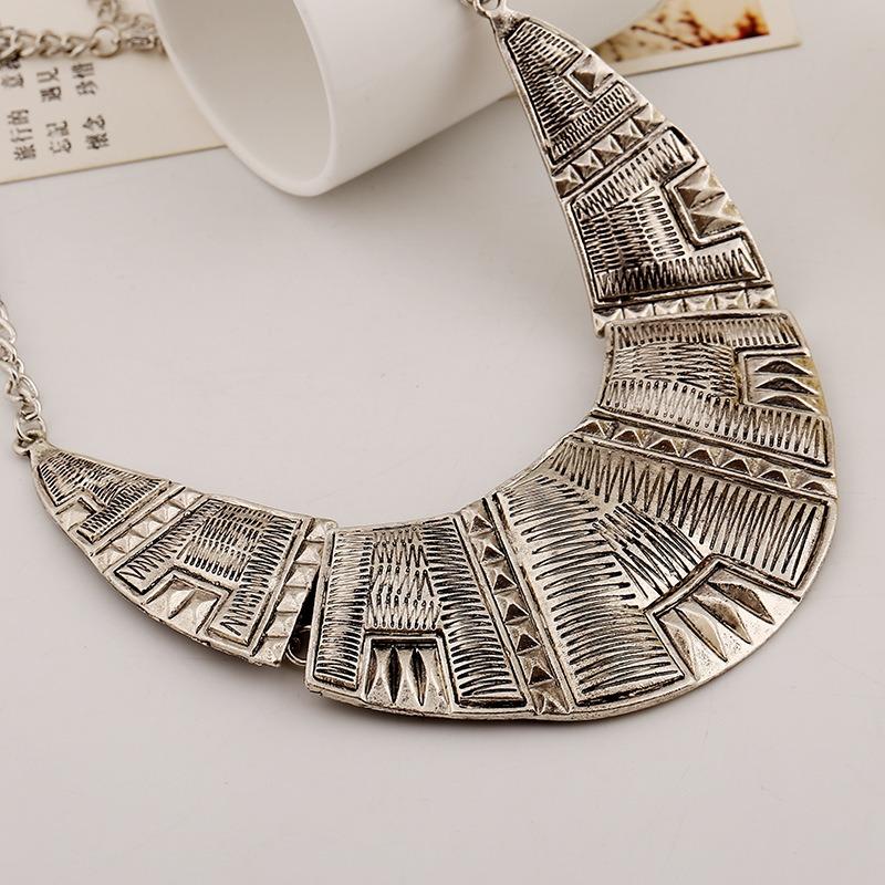 Przesadzony Teksturowany Łańcuszek na Obojczyk