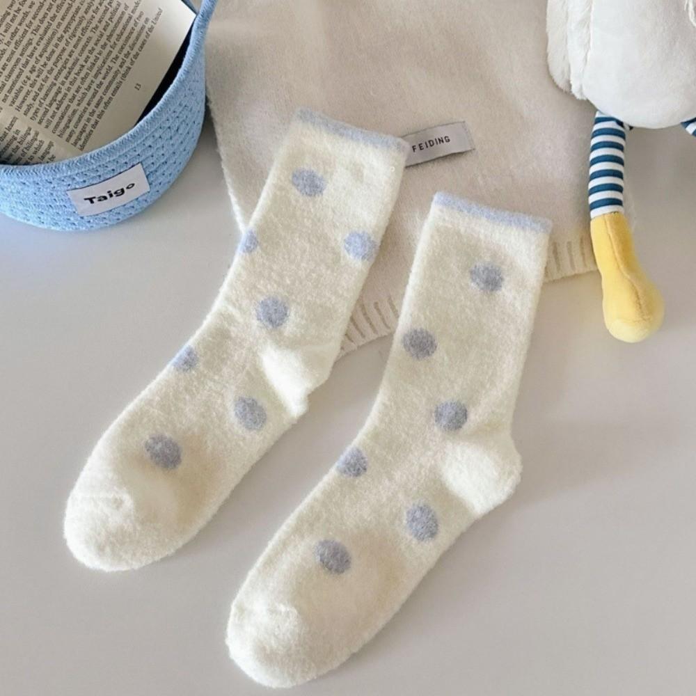 Weiche Acryl-Plüschsocken Wadenhoch Cartoon-Socken Niedliche Flauschsocken Für Damen