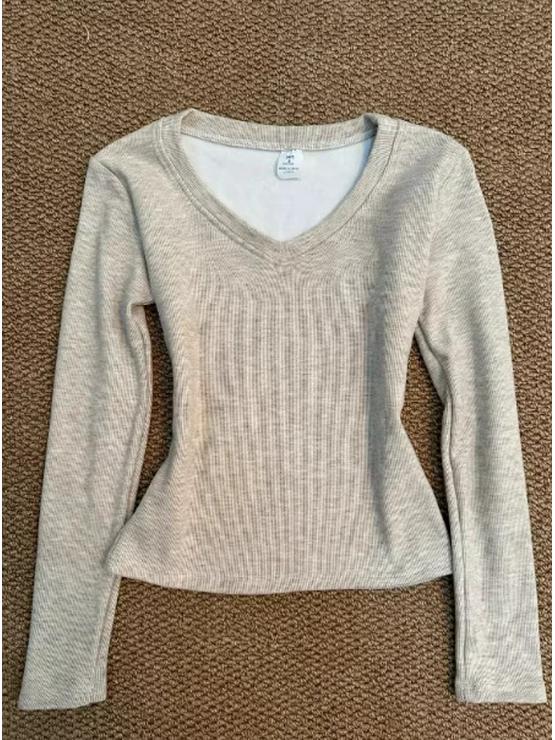 Slim-Fit Long-Sleeve T-Shirt, Waist-Cinched for Women - Spring/Fall Essential Layer S