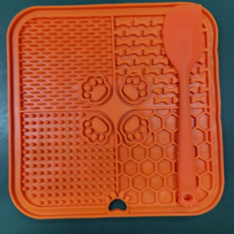 Silicone Slow Feeder Mat Dogs Cats With Suction Base Non-Slip Lick Pad Food Puzzle Tray In Multiple Colors