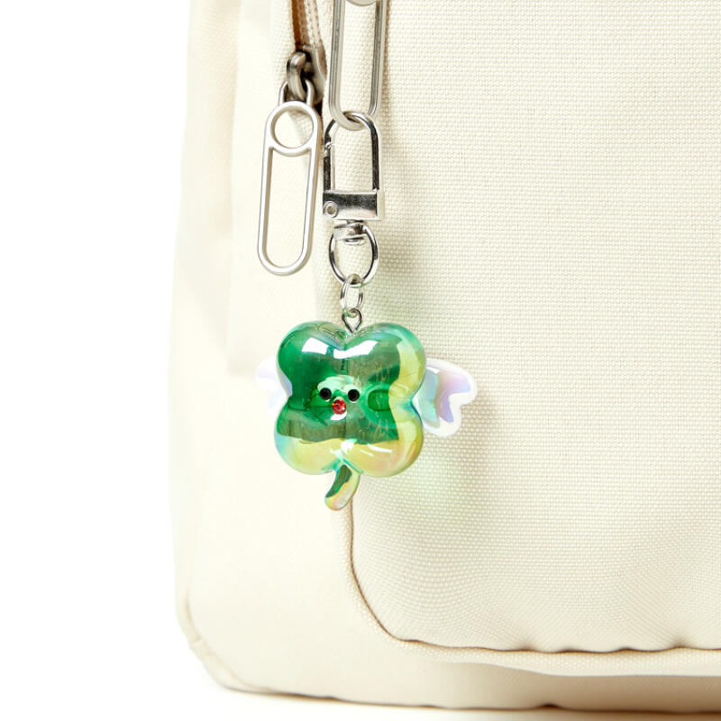 Clear Acrylic Keychain Clover (16014089)