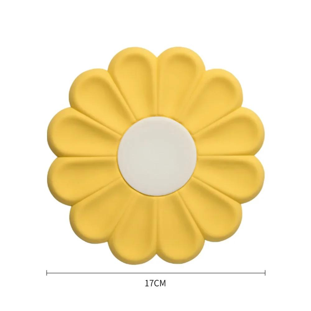 1 Pcs Daisy Shape Silicone Coaster Kitchen Table Heat Resistant Anti-scalding Mat Cup Tableware Placemat Table Decoration