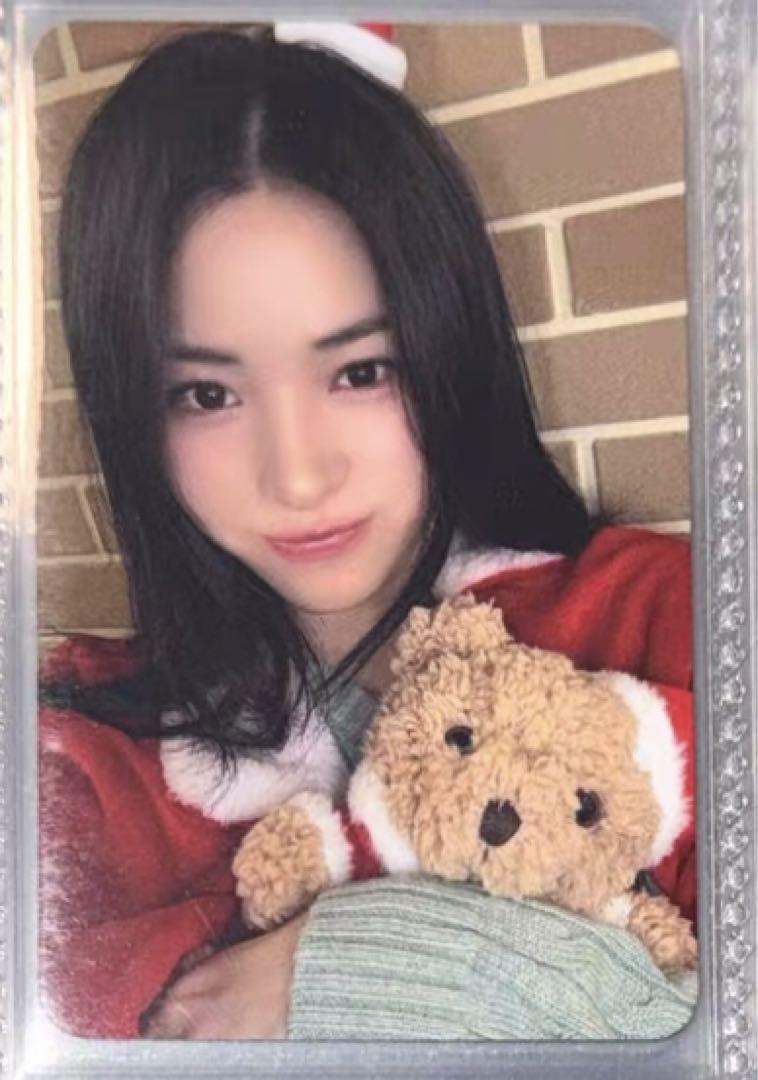 

[USED] ITZY GOLD MAKESTAR Christmas Ryujin Bonus Trading Card