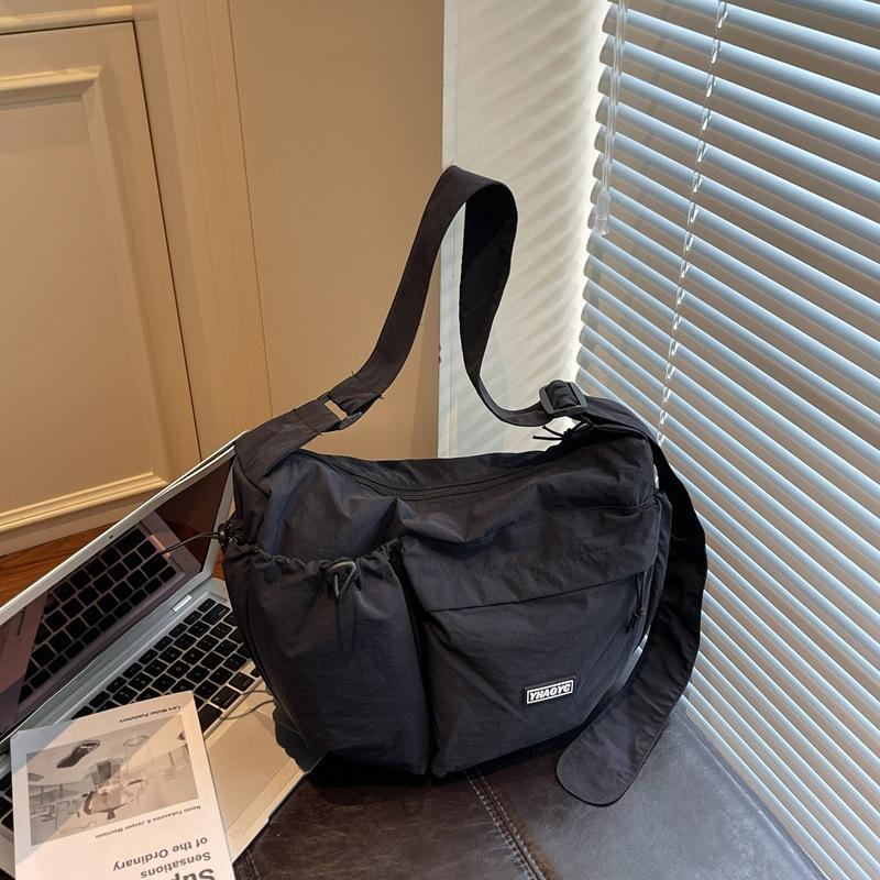 Crossbody bag 2025 new large-capacity nylon bag women's casual and lightweight shoulder bag student versatile commuter bag