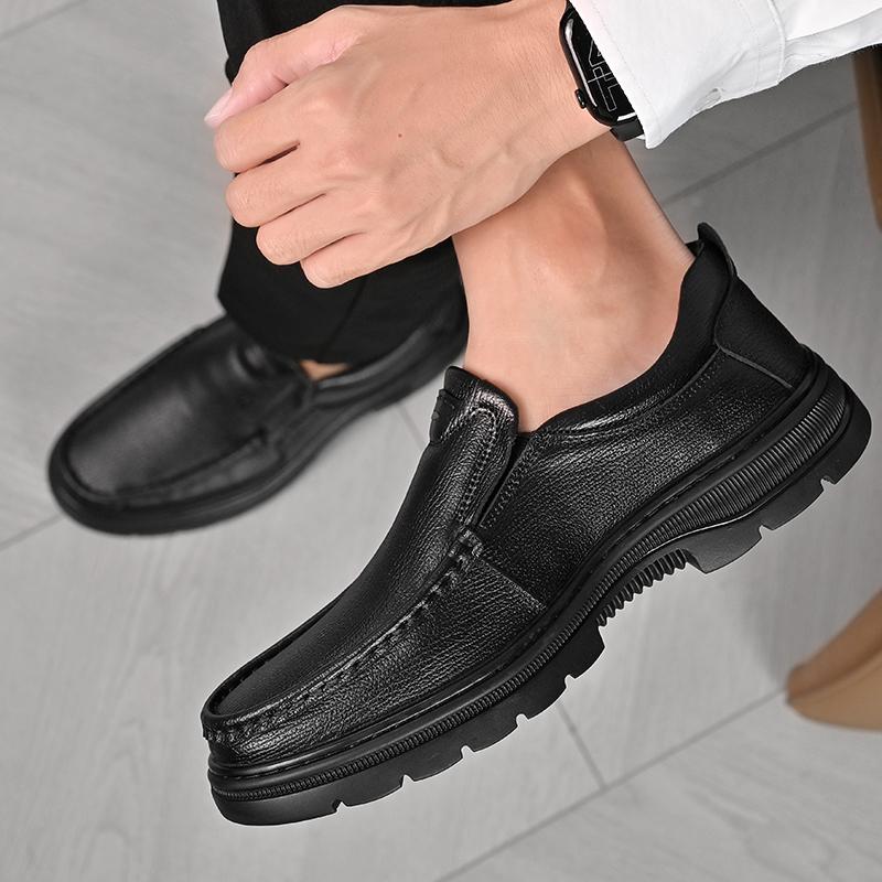 Fashion New Brand Mens Slip on Shoes Classic Genuine Leather Dress Shoes Handmade Mens Comfortable Loafers Men Business Dress Footwear
