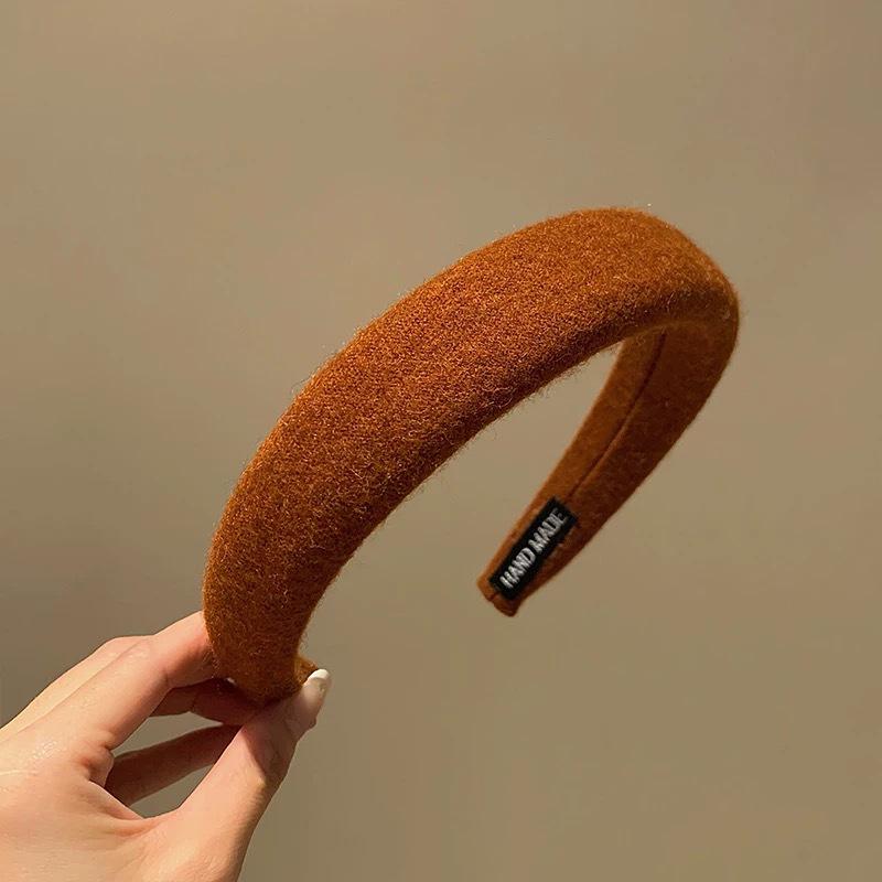 Vintage Woolen High-Crowned Headband: Versatile Autumn/Winter Accessory for Women