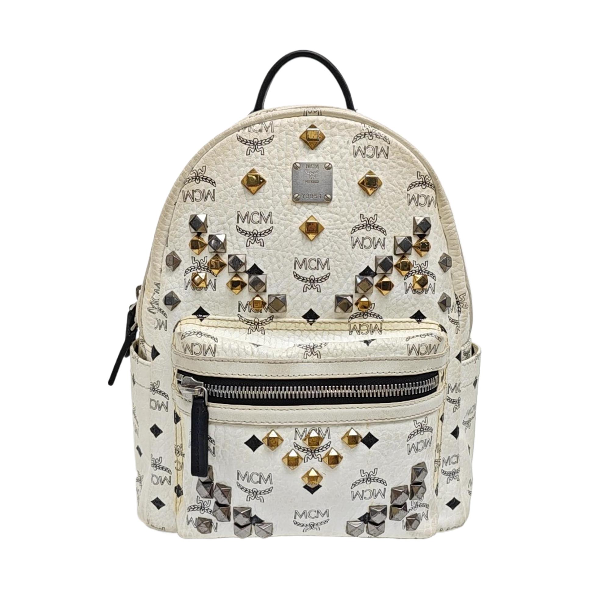 [Pre-Owned] Stark Small White Coated Canvas Monogram Studded Backpack - Good #WXHTXX ONE SIZE