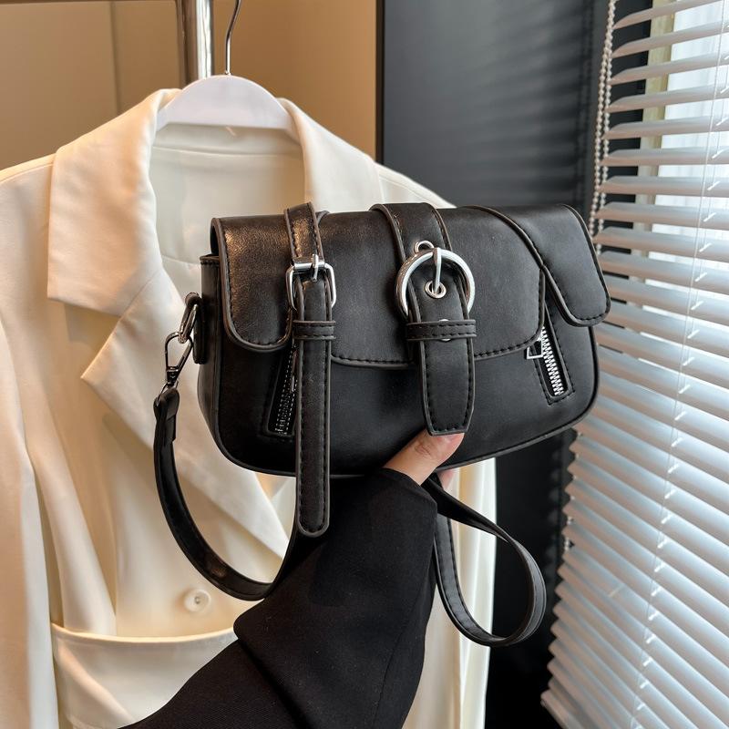 Trendy versatile underarm bag women's 2025 spring new Korean version fashion high-end small square bag commuter shoulder women's bag