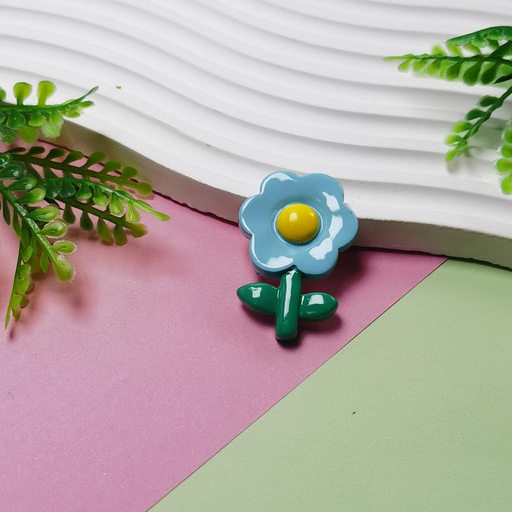100Pcs Flatback Resin Daisy Flowers Cabochons Mixed Color Sunflower Slime Charms for Jewelry Making Scrapbooking Embellishments