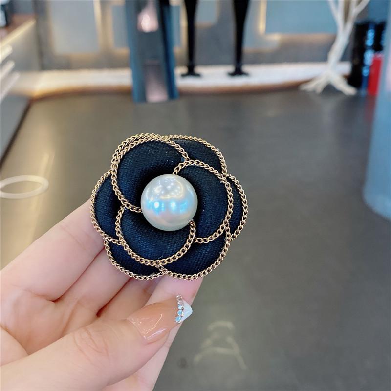 

Винтажные Классические Женские Элегантные Броши-Булавки Камелии Жемчуг Мода Цветок Значки Аксессуары Для Леди Свадебная Вечеринка Корсажная Булавка