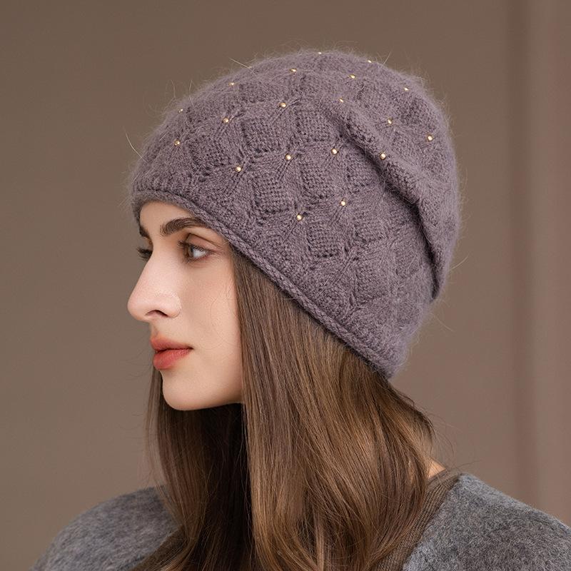 

Women s Soft Beanie - Winter Hat with Snug Fit, Lightweight Warmth for Outdoor, Everyday & Formal Events - Elegant Minimalist Cold Weather Accessory one size светло-коричневого