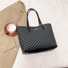 Urban Minimalist Pu Tote Bag For Women With Large Capacity And Zipper Closure For Daily Use