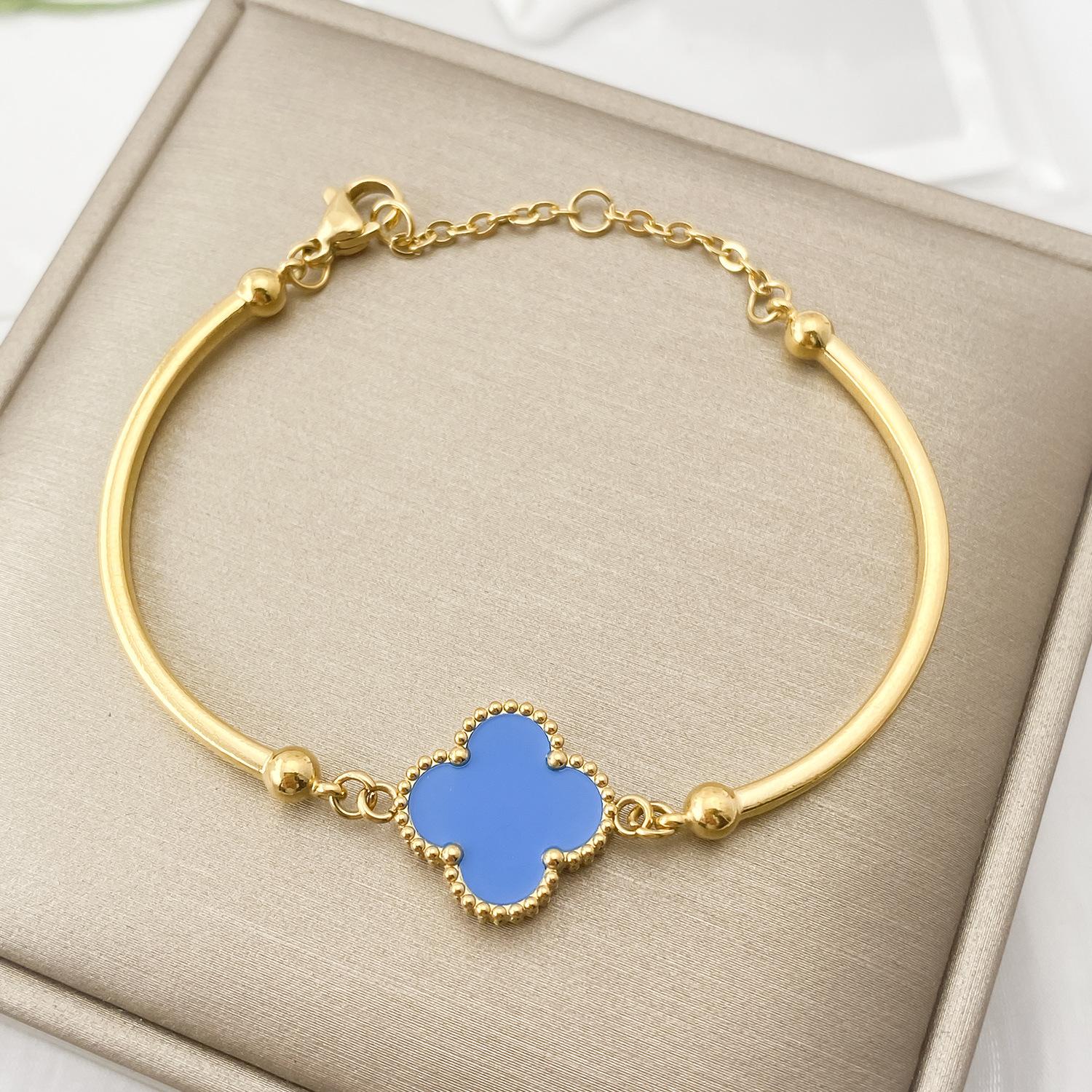 

Модный браслет премиум-класса 15 мм с одним цветком и четырехлистным клевером, простой женский титановый браслет