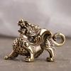Figure in Rame Antico di Creature Mitologiche Cinesi Pixiu Miniature Ornamenti Ottone Animale Fortunato Kirin Drago Decorazioni da Scrivania