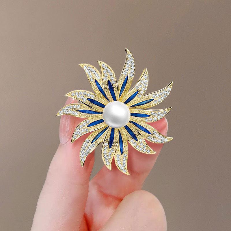 

Exquisite Pearl Sunflower Brooch - Women s Fashionable Coat Corsage Pin