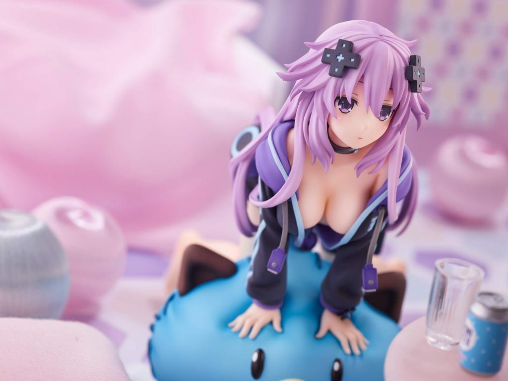 Broccoli Hyperdimension Neptunia "Dimensional Traveler Neptunia" Asleep Ver. 1/8 Scale ABS & ATBC-PVC Painted Figure
