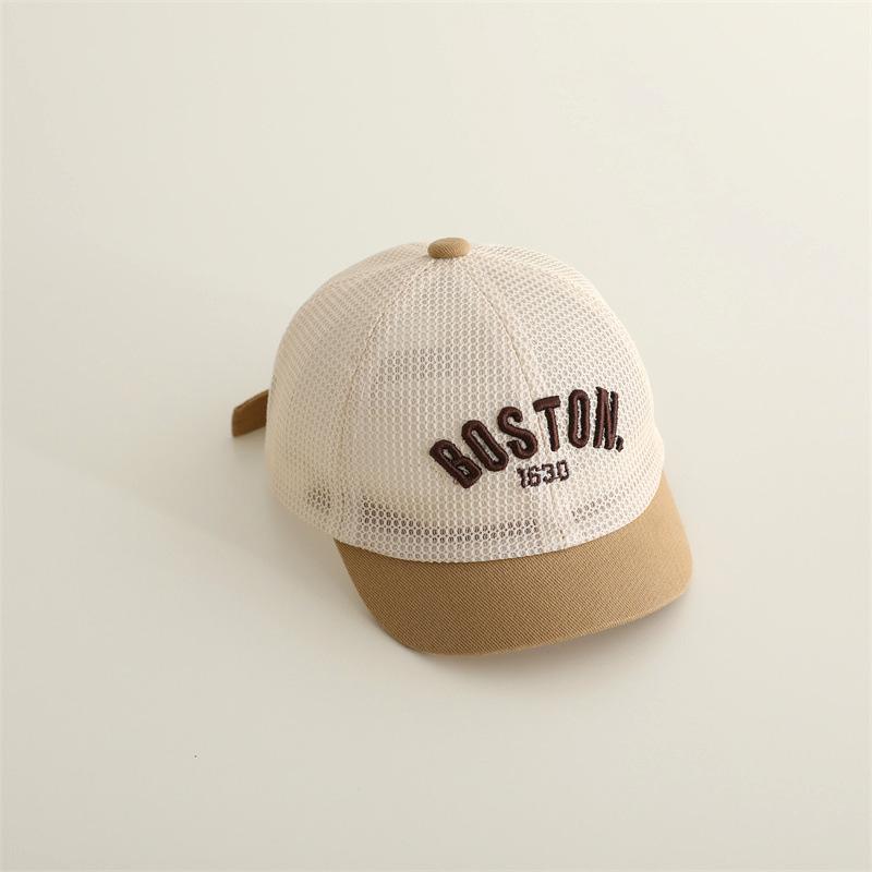1-3Jahre Buchstabenbestickte Kinder Baseballkappe Sommer Mesh Atmungsaktiv Jungen Mädchen Sonnenhut Outdoor Kurzer Schirm Kinder Entenschnabelkappen