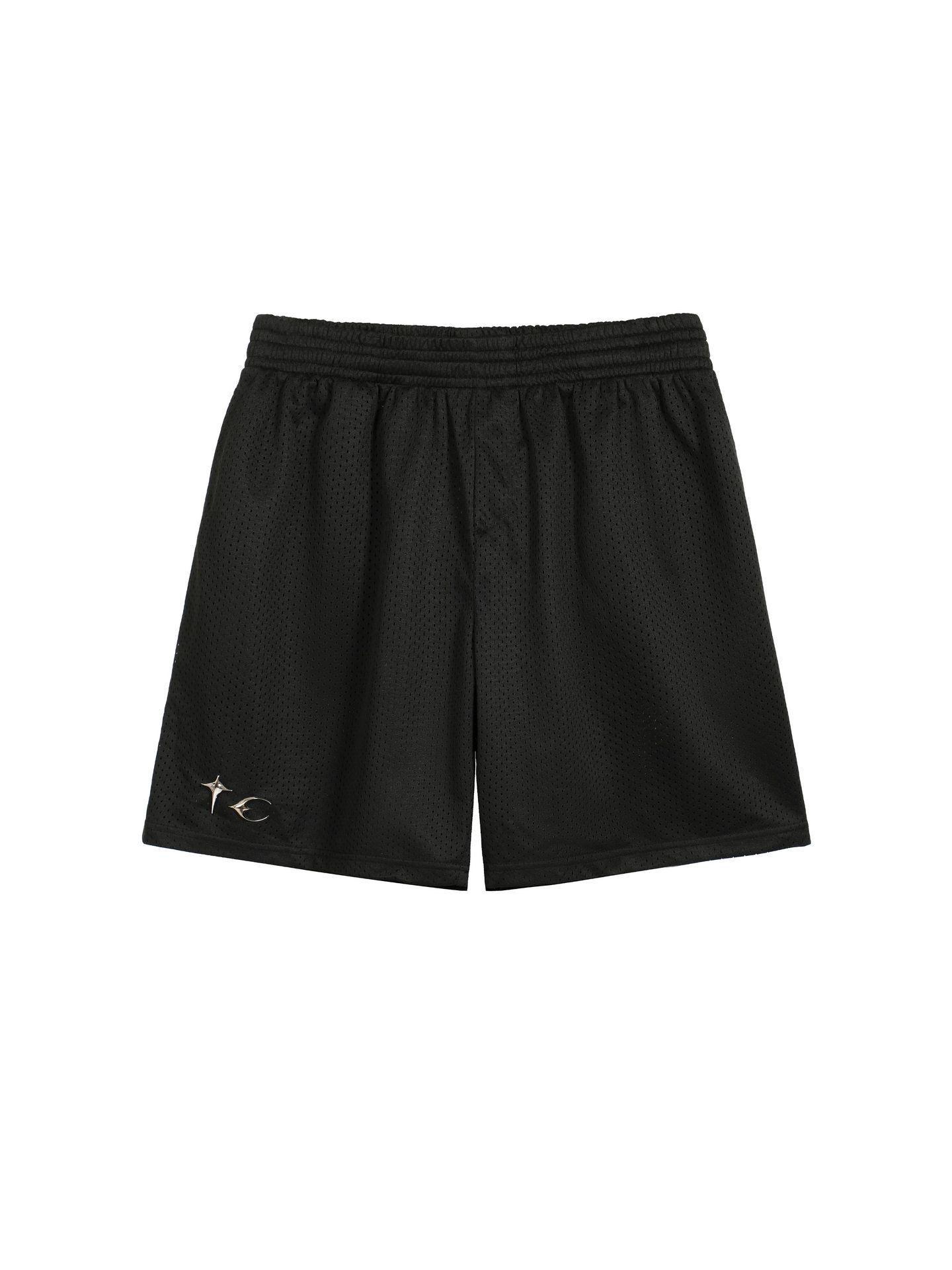 

Мужские сетчатые шорты THUG CLUB с металлическим значком, дышащие, свободный крой Medium чёрный