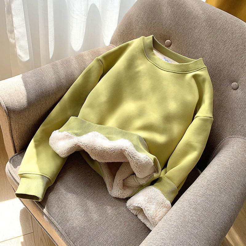 Women's Loose Lambswool Sweatshirt - Korean Style Casual Plus Velvet Thick Top for Autumn/Winter 2023.