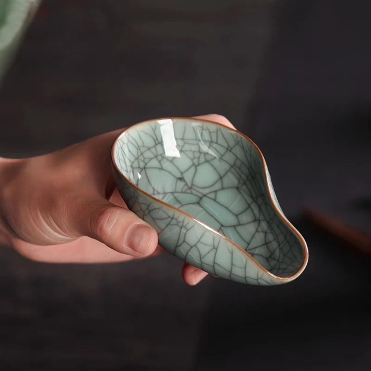 Celadon Cha He Kung Fu Holder Tea Presentation Vessel Porcelain Tea Boxes Saucer Tea Set Accessories Tea Ceremony