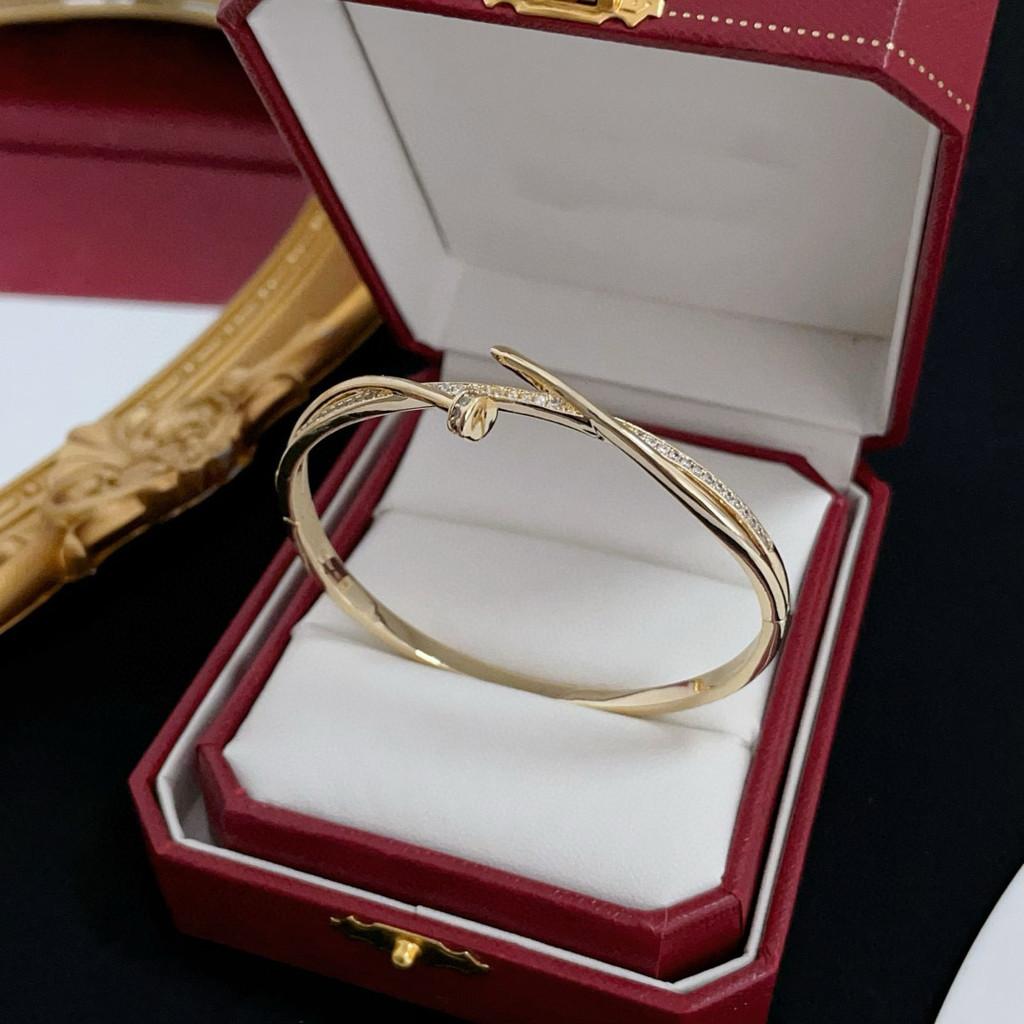 Diamond Studded Thorn Nail Bracelet V Metal Material Birthday Gift Gifts for Men and Women High-end Jewelry Fashion Two Color Men Women Unrestricted