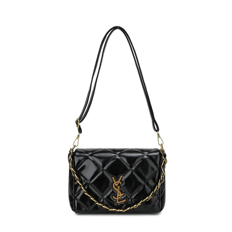 Podzimní a zimní luxusní jednobarevná řetízková kabelka pod paži přes rameno, moderní dámská crossbody kabelka. Stylový, elegantní prémiový.