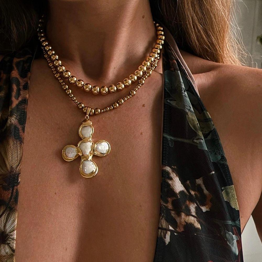 A titanium steel necklace gold plated vintage cross pendant necklace color preserving fashion pendant necklace
