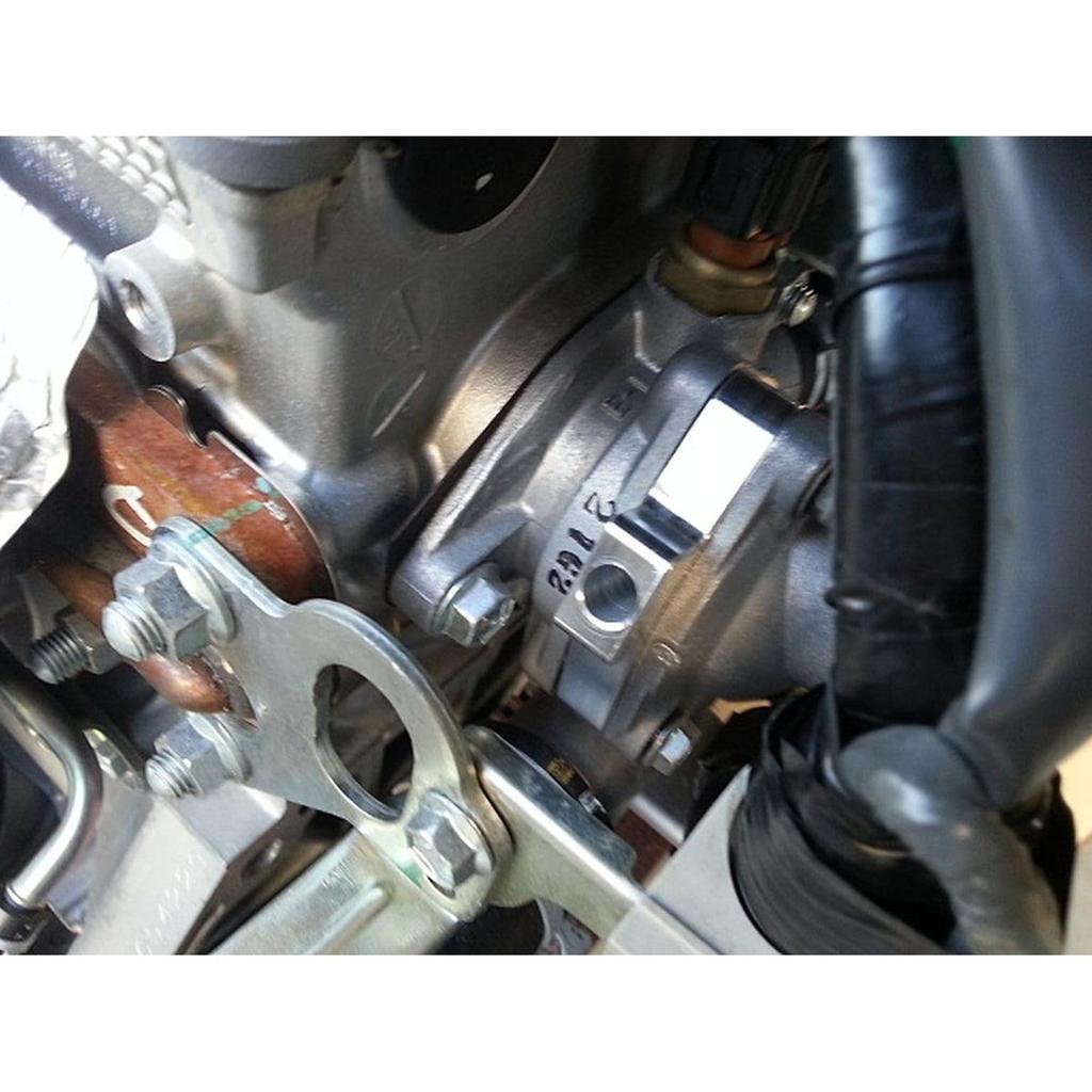 R's Water Temperature Sensor Adapter for Suzuki Swift Sport ZC32S E32302 Aluminum A5052