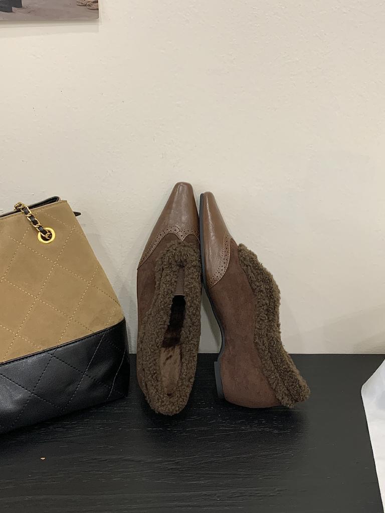 2025 New Inner Slope Heel Fluffy Splicing Thick Heel Carved Fleece Warm Women's Commuter Women's Single Shoes