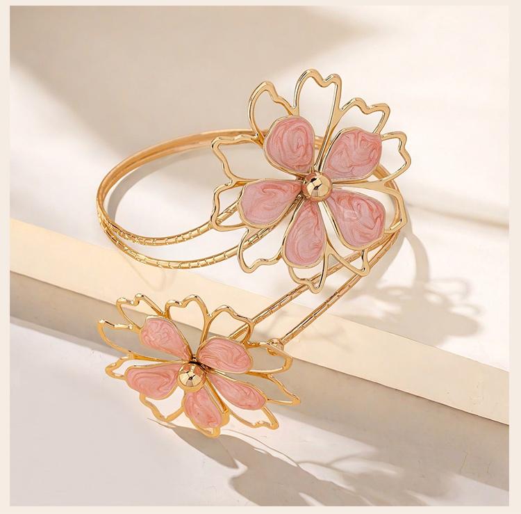 Bohemian Enamel Flower Upper Arm Cuff Bangle, Gold Color Spiral Floral Armlet for Women, Beach Party Holiday Jewelry Gift
