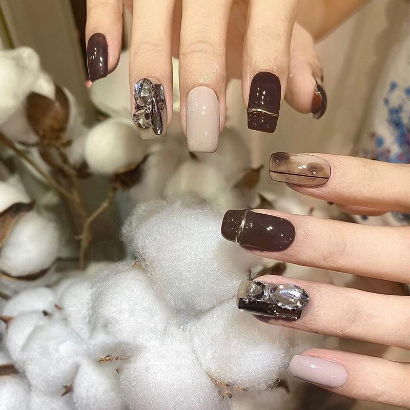 Gradient Black Diamond Iced Coffee Nails - Medium-Length Simple Nails with Jelly Finish N5210 [Jelly Type]