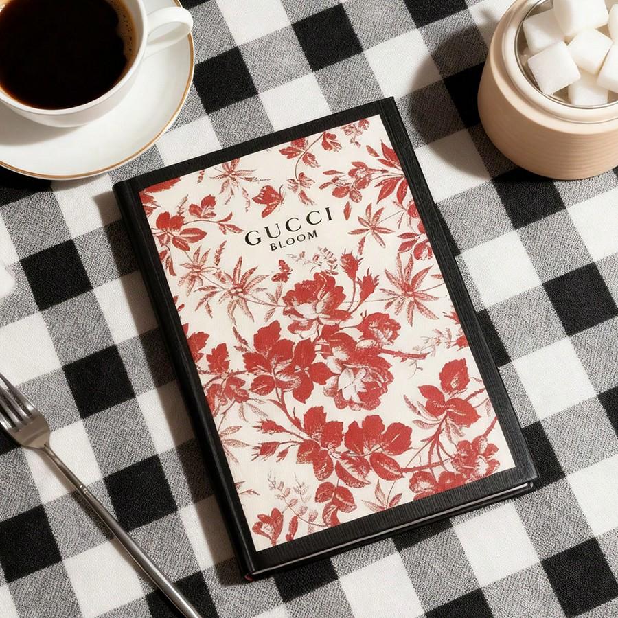 Hochwertiges schwarzes Notizbuch zum Notizenmachen, geeignet für Studium, Arbeit und Schule, ein Geschenk für Notizbuch-Enthusiasten.