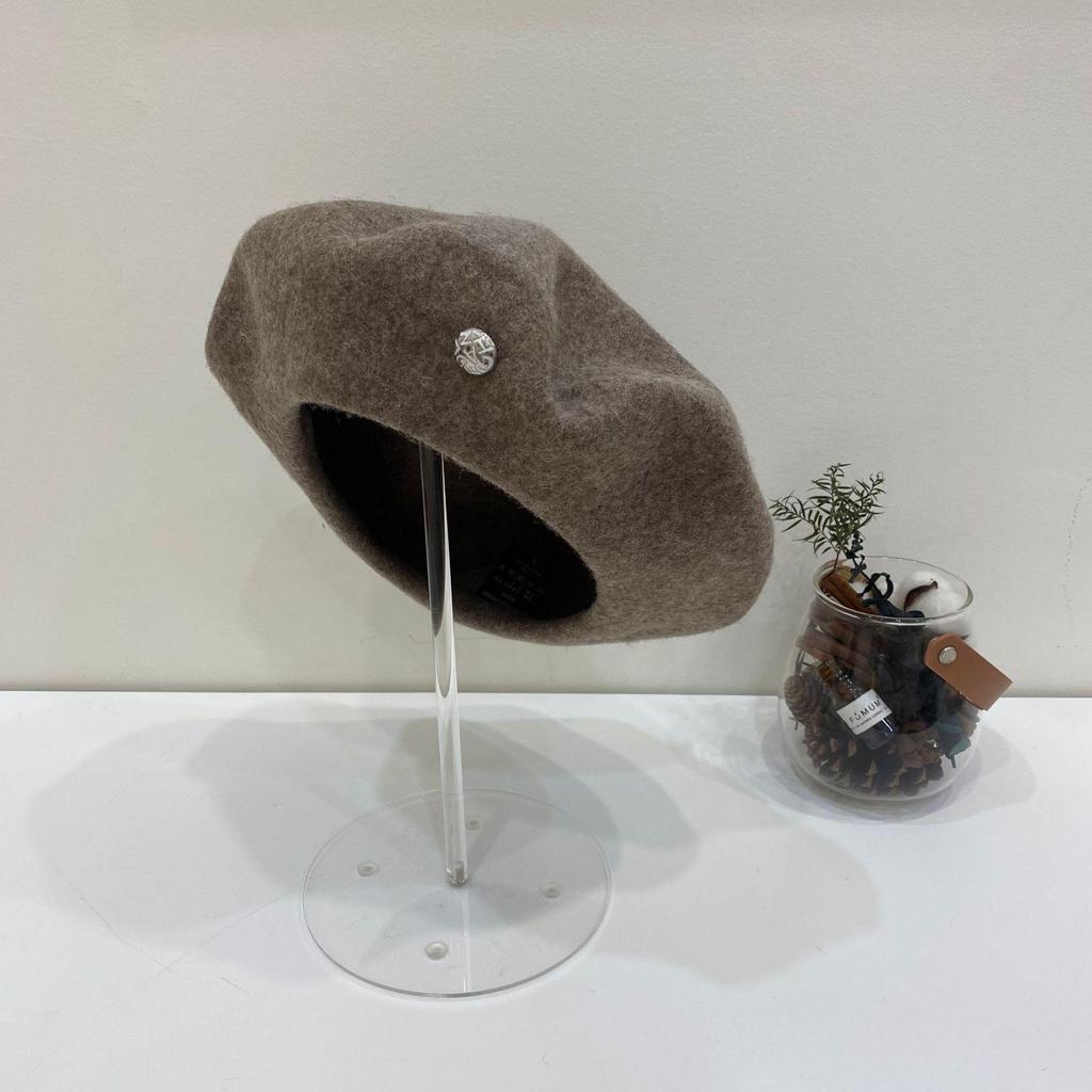 Women's High-Quality Wool Beret: Buttoned, Retro Style, Solid Color, Versatile Hat for Autumn and Winter