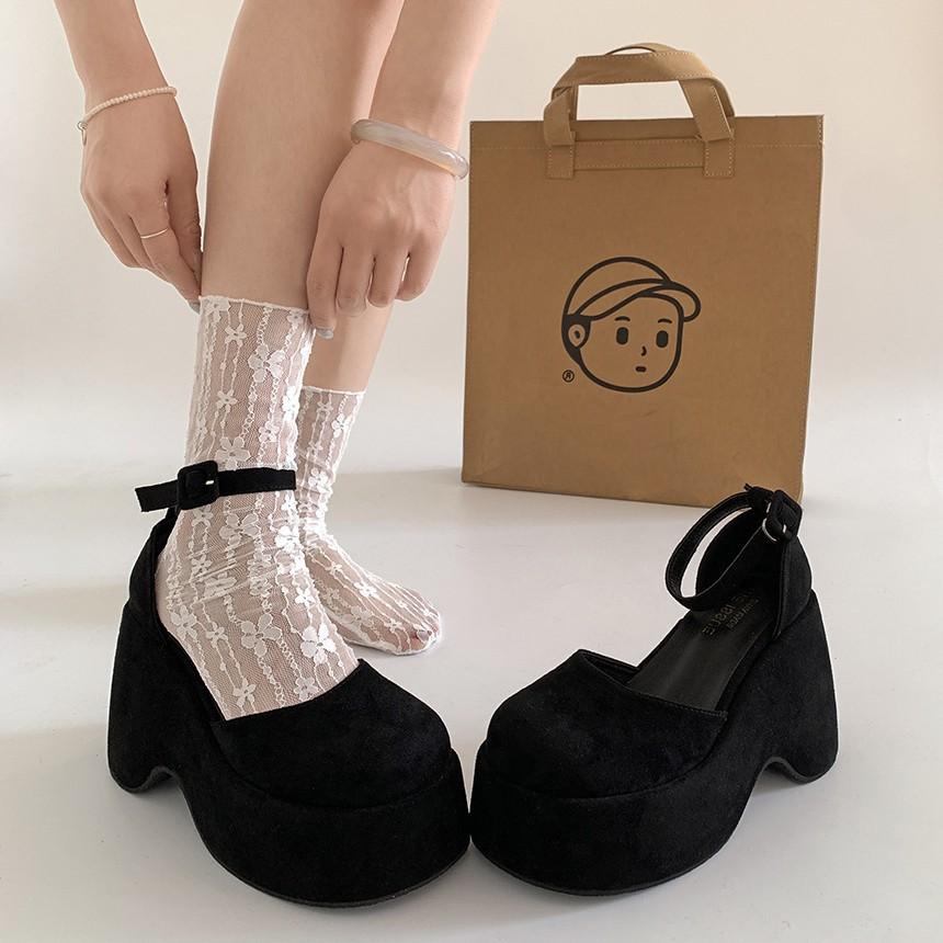 Fashion temperament French black thick-soled shallow-mouth single shoes women's summer 2025 new models with skirts to increase the height of Mary