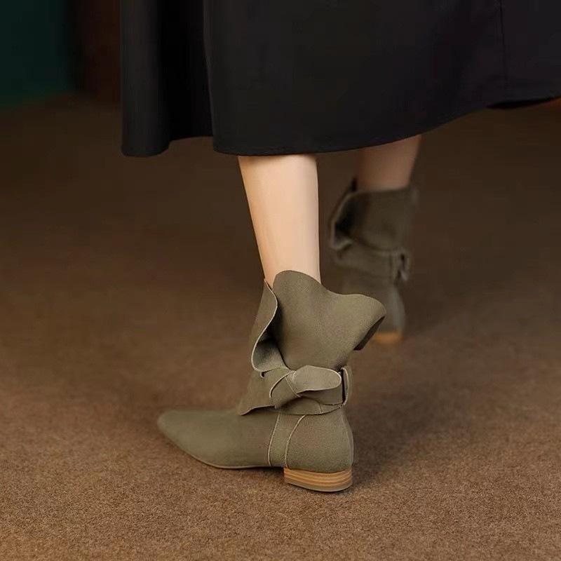 2025 autumn and winter flat-bottomed suede short boots retro thick heel pointed head thin low heel strap Martin boots fashion boots short boots 35 хаки 4593₽