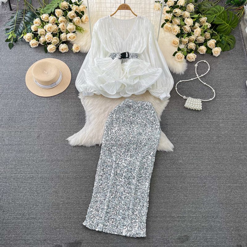 

Светский фонарь V-образный вырез маятник из листьев лотоса блестящий модный костюм White One size