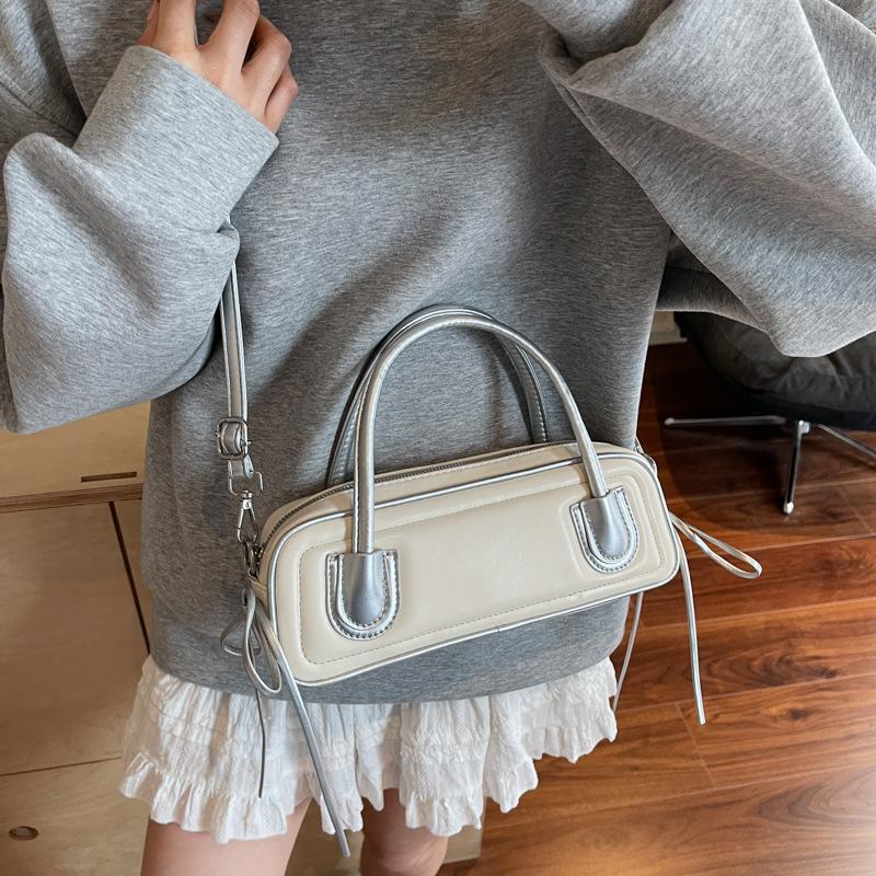 Large Capacity Handbag Women's New Casual Commuter Shoulder Bag Fashion Messenger Bag