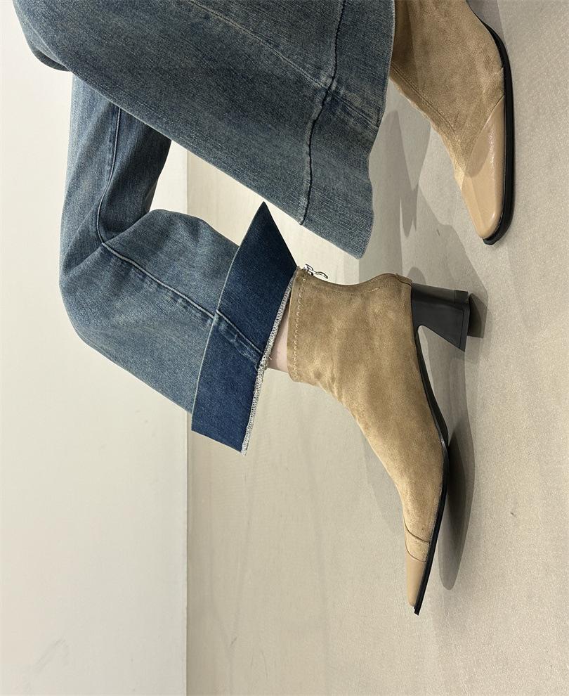 

Нишевые туфли на высоком каблуке, французские ретро замшевые ботильоны с квадратным носком, женские новые тонкие ботинки на молнии сбоку, осень-зима 2025 39 хаки