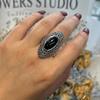 Vintage Style Rings with Black Stone Graceful Modern Finger Accessory with Exquisite Pattern Chic Party Jewelry for Women