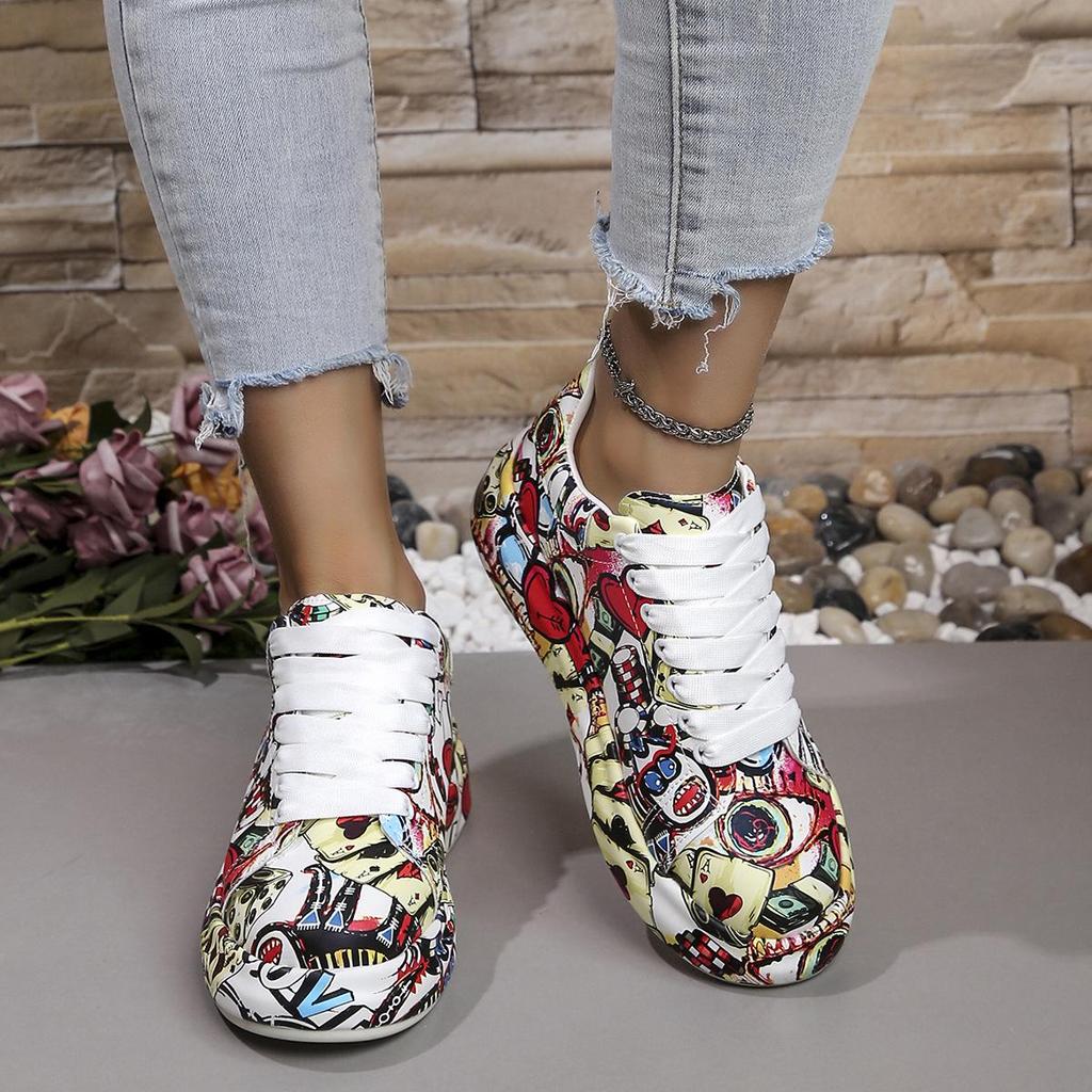 Plus Size Graffiti Lace-up Low-top Women's Thick-Soled Casual Skate Shoes