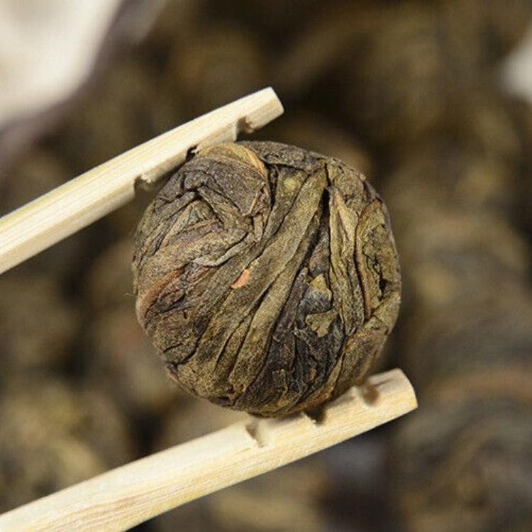 Yunnan Pu'er Tea Golden Leaf Dragon Ball Big Tree Ancient Bulk Leaves 500g