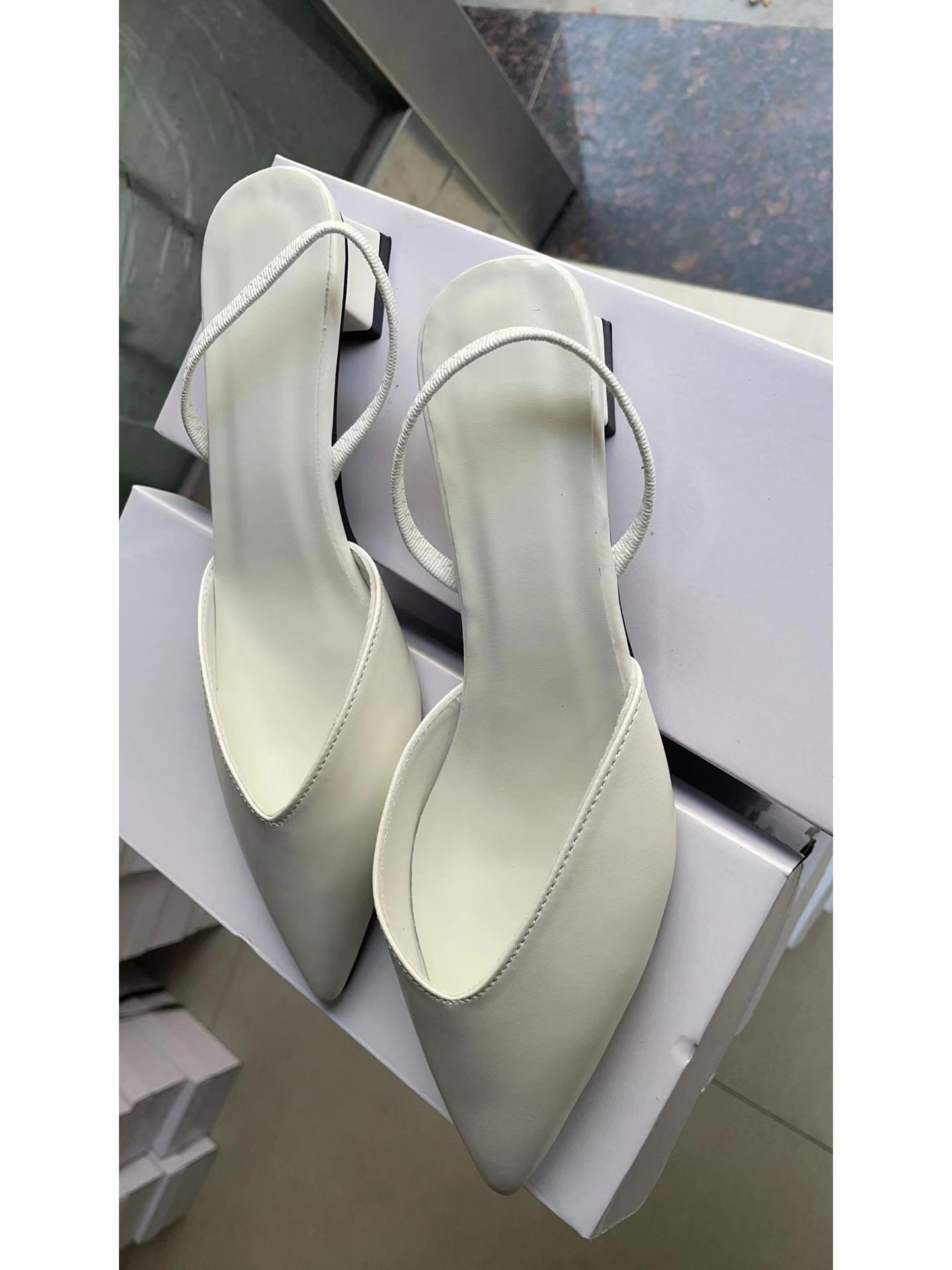 

Женские босоножки на остром квадратном каблуке с тонкими ремешками, лето 2023 г. 37 белый