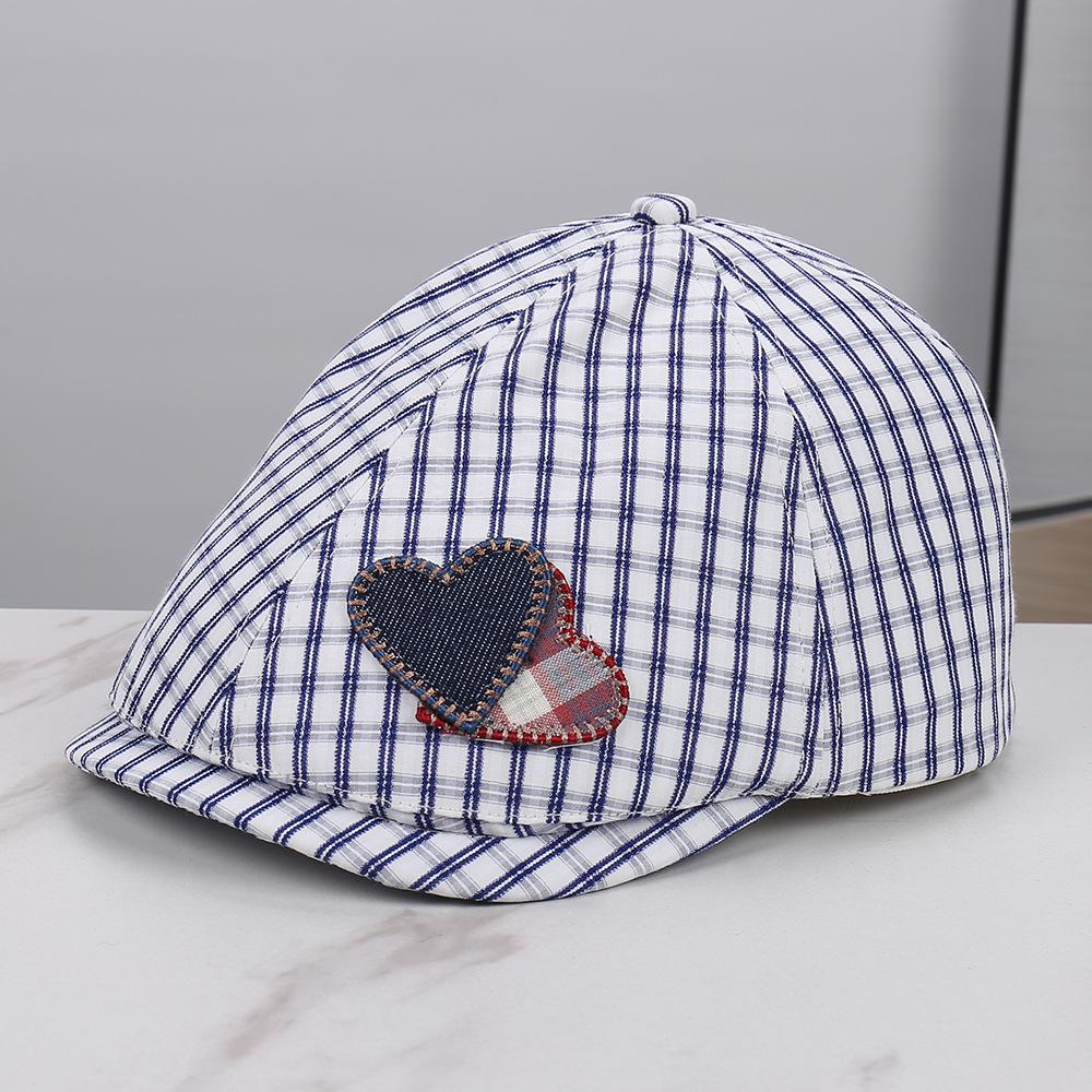 

Spring Summer Plaid Forward Cap Women Heart Patch Fashion All-match Face Slimming Casual Painter Duckbill Hat 56-58cm темно-синього кольору