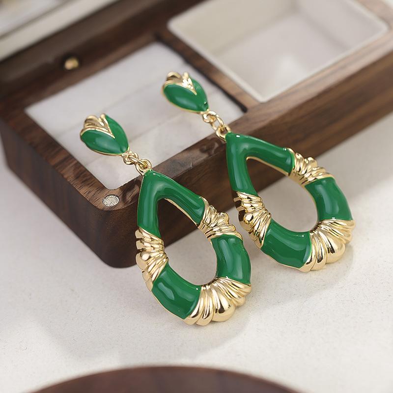 

Серьги-капли с полыми цветами, капли воды для женщин, ретро-мода, французский нишевый темперамент, высококлассные серьги