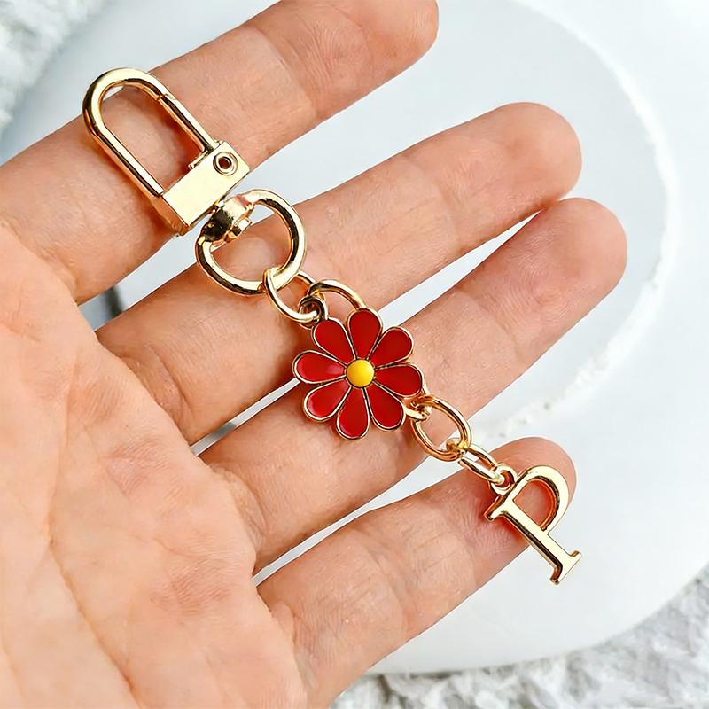 Metal Red Daisy Alphabet Keychain  A-Z 26 Letters Keyring Charms Bag Pendant Jewelry Gift Accessories