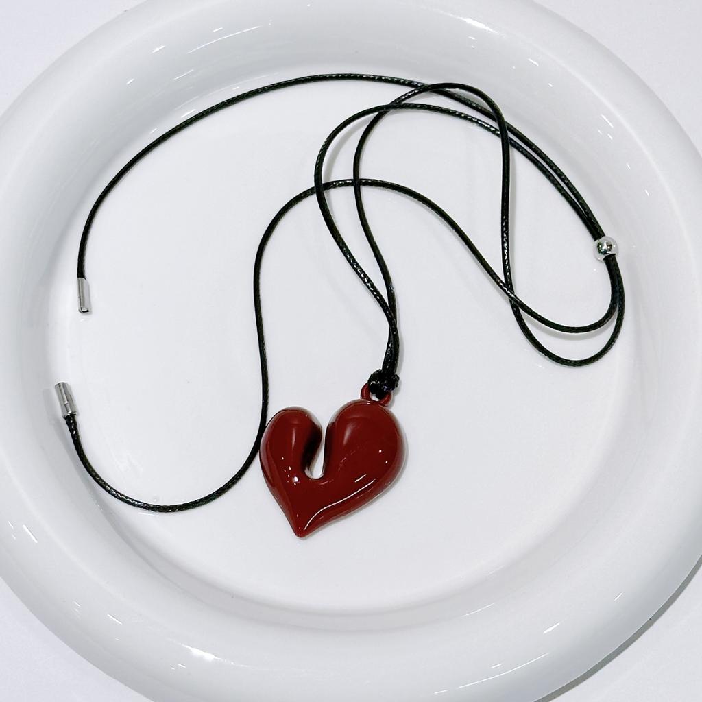 Personality Retro Design Irregularity Heart Pendant Necklace for Women Cute Cool Adjustable Leather Rope Korea Jewelry Y2K Gift