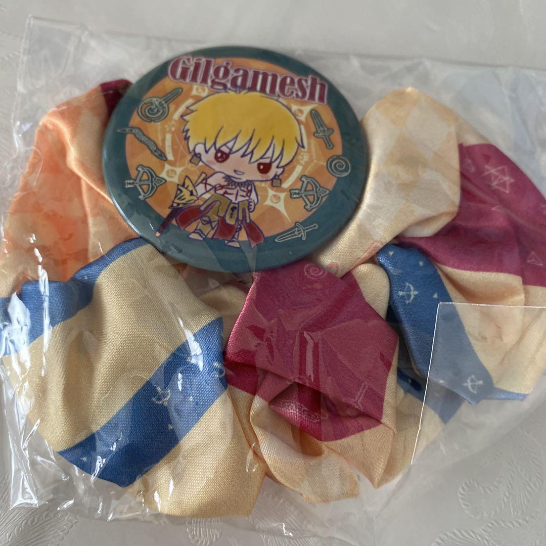 

[Б/У] Fate FGO Гильгамеш Animate BOX Бонус за покупку Скранчи Значок